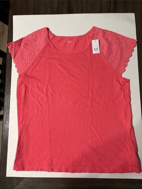 GAP Coral Eyelet Sleeve Short Sleeve Tee